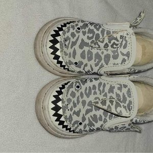 Vans shark shoes